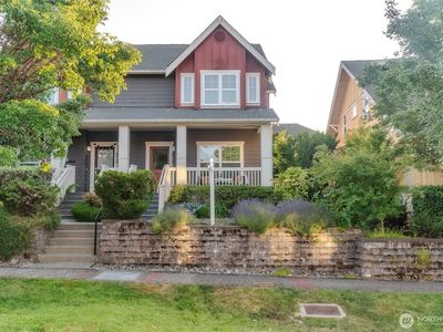 5913 31st Avenue SW, Seattle, WA, 98126
