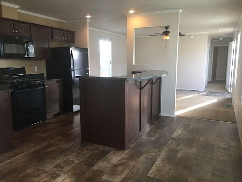 3rd image of 1844 Fenway Dr