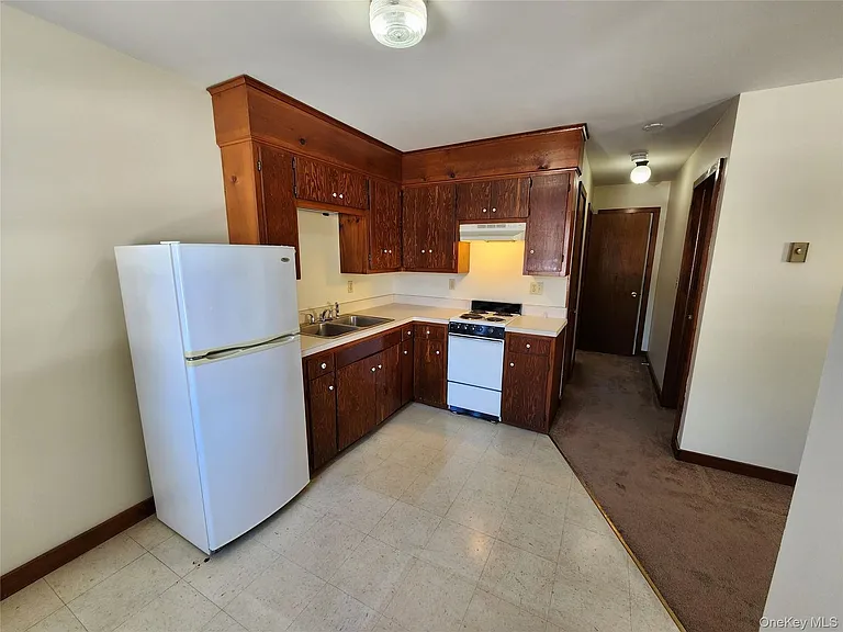 63 Jefferson Rd #A — Photo 5