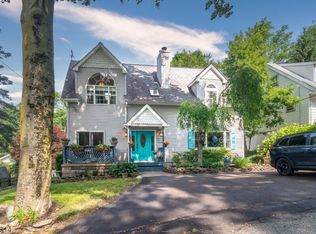 6 Terrence Ave, Lake Hopatcong, NJ 07849