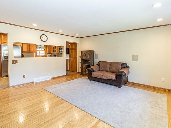 2nd image of 1234 Donald Dr
