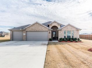 350 Amber Ln, Nevada, TX 75173