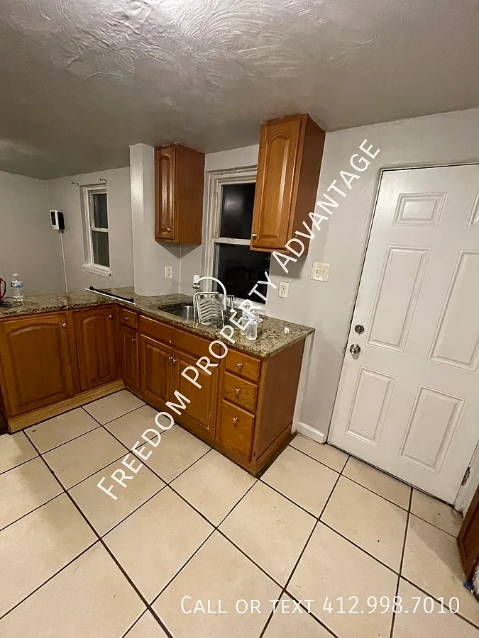 291 Greenlee U1 — Photo 2