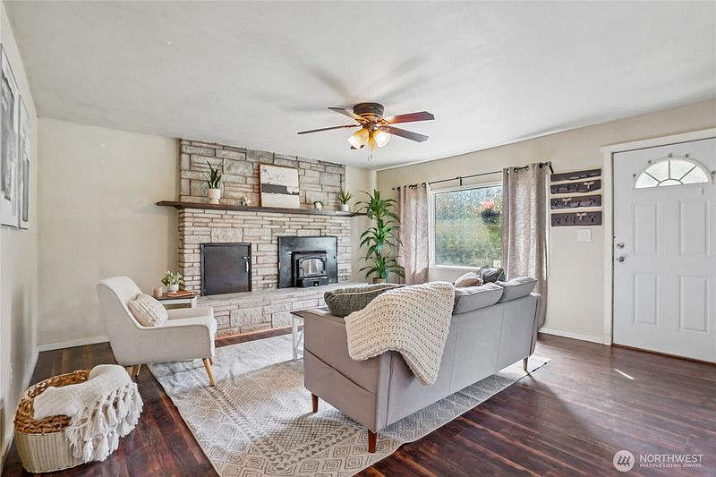 5th image of 6605 Sidney Road SW
