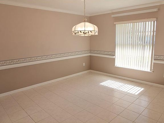 4th image of 1006 Ireland Dr