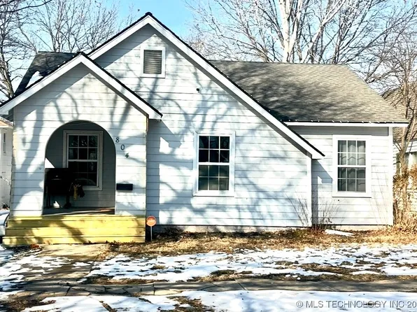 804 E 16th St, Ada, OK 74820