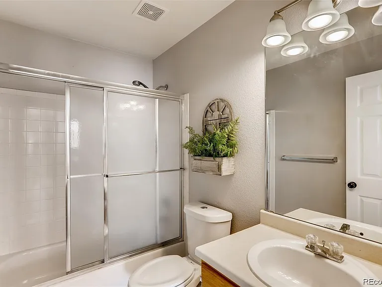 9745 Gatesbury Cir — Photo 10