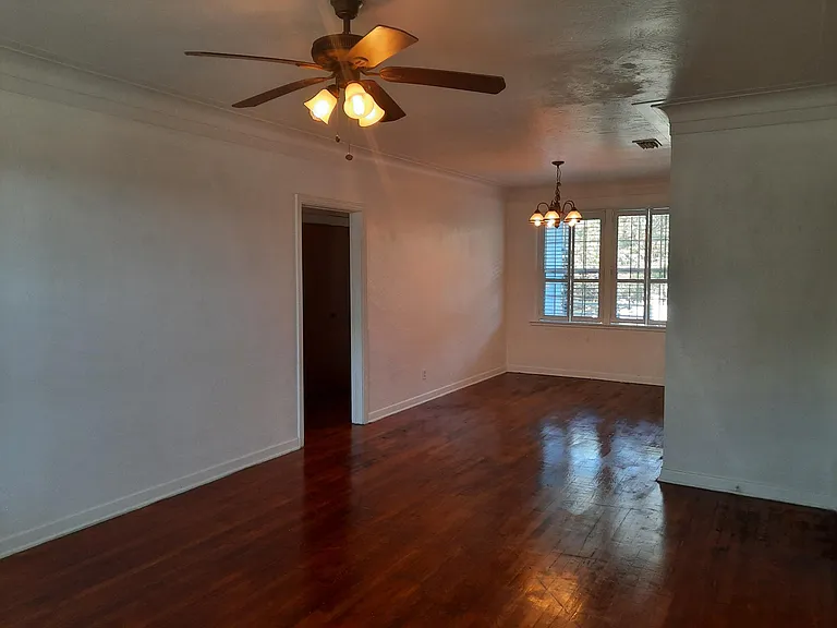 512 Phoenix Ave — Photo 11