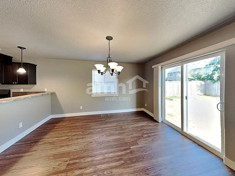 480 Tulip Ave — Photo 6