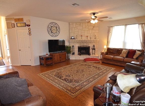 5th image of 5834 Onyx Way