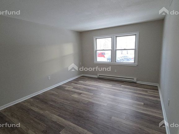 4th image of 208 Columbus St APT 5