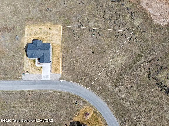 4th image of 12 Aster Loop