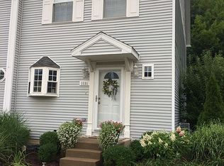 3338 W King James Rd, Peoria, IL 61615