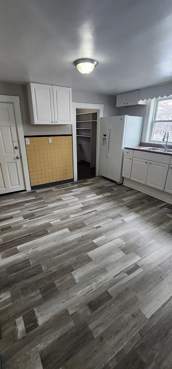 Building Photo - 72 Stanton St #2