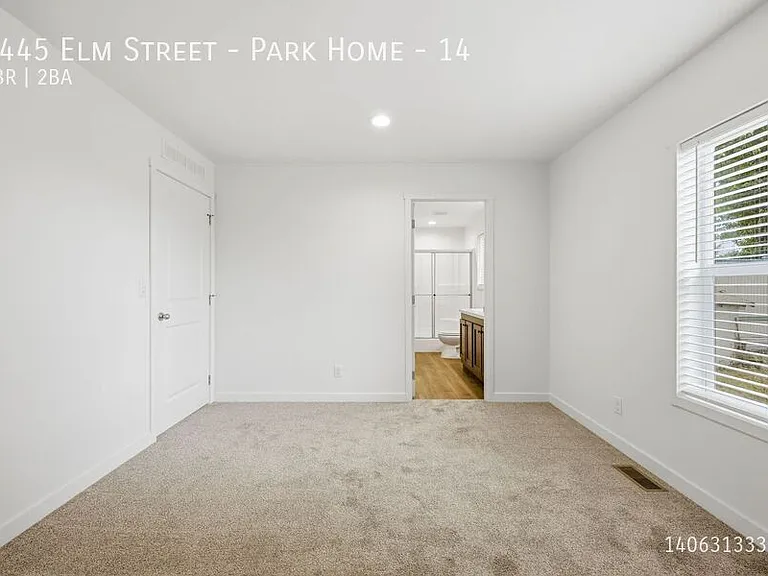 1445 Elm St #14 — Photo 11
