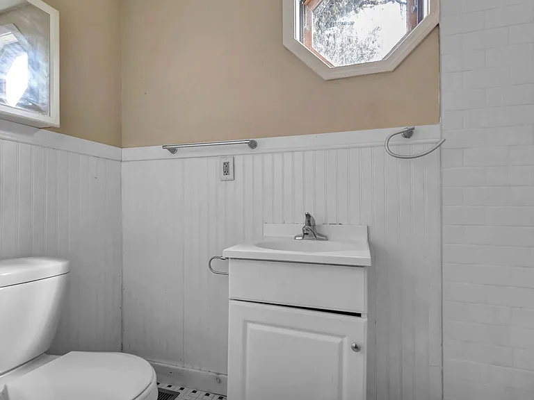 101 Dwight St — Photo 6