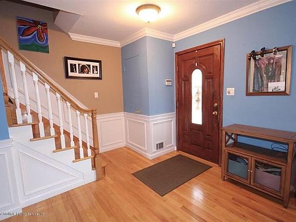 2nd image of 482 Livermore Ave