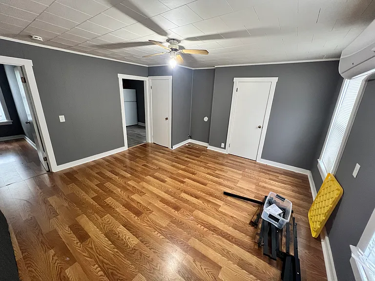 73 Orswell St #1W — Photo 2