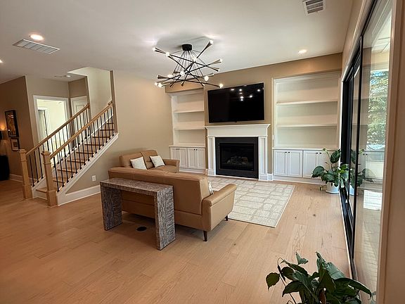 3rd image of 6230 Bannister View Ct