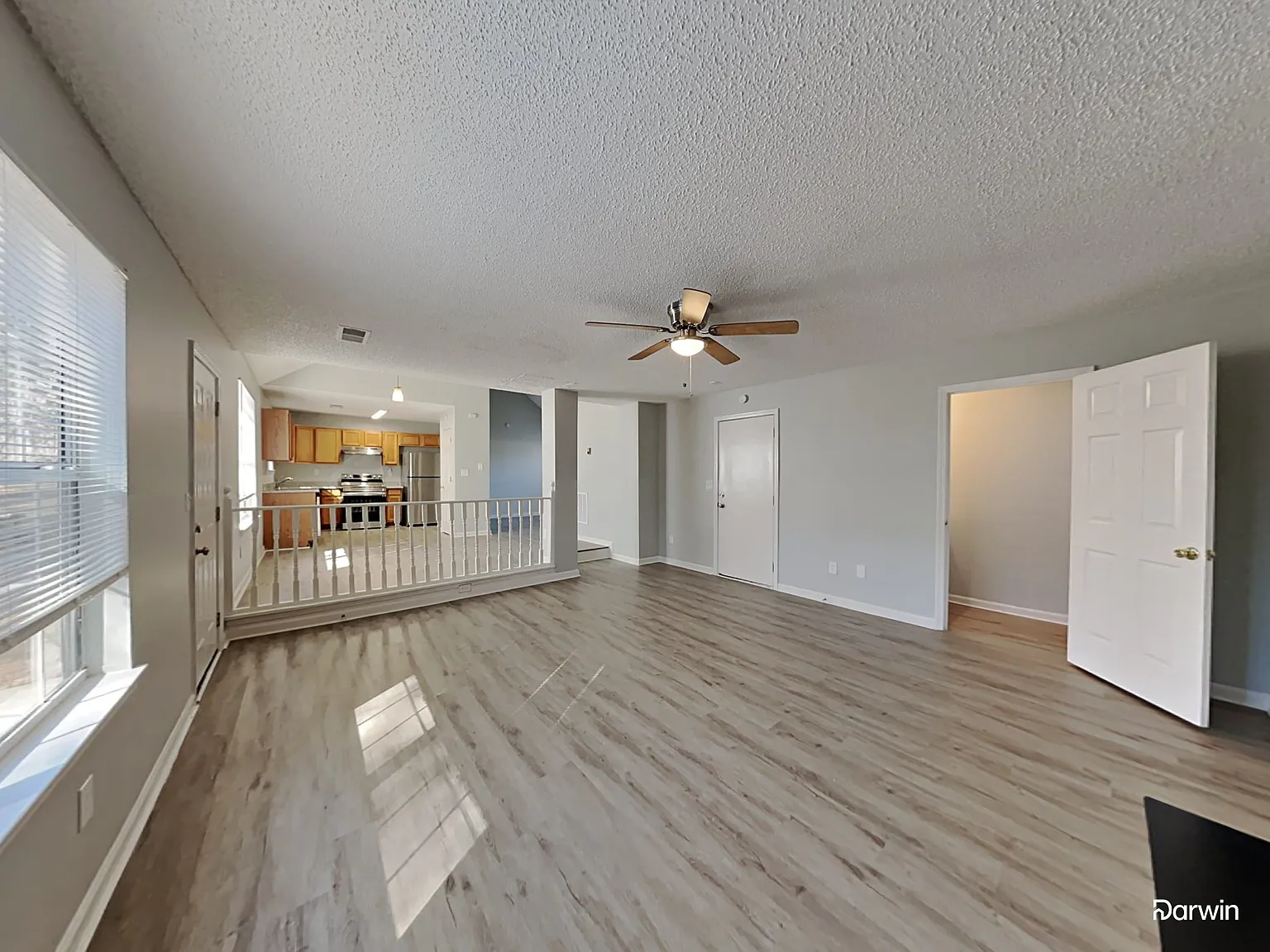 3 bed, 2.5 bath, 1432 sqft, $2,010 — Photo 3