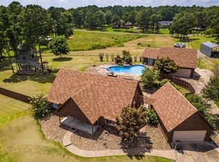 476 Meadow Rd, Russellville, AR 72802