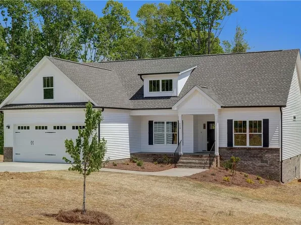 429 Wild Fern Ln, Reidsville, NC 27320