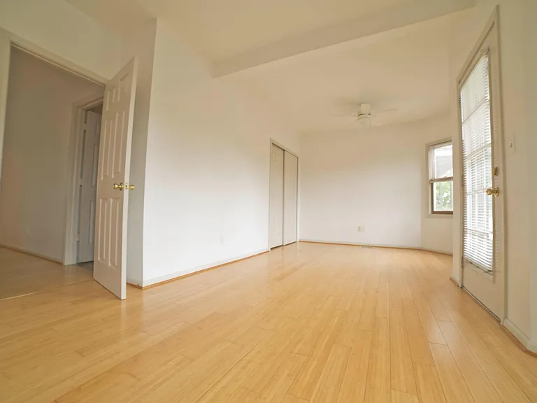 2144 W 7th St — Photo 4