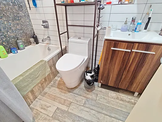 Rented by Signature Property Realty | media 6