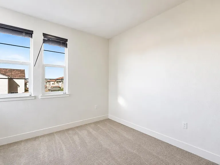 1837 S La Barbera Ave — Photo 20