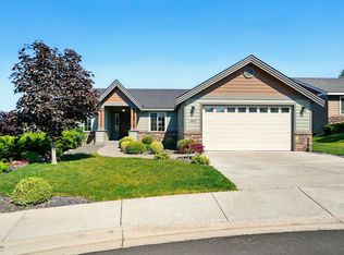 1374 Cowiche Ct, Richland, WA 99352