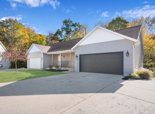 704 Tioga Park Dr, Big Rapids, MI 49307