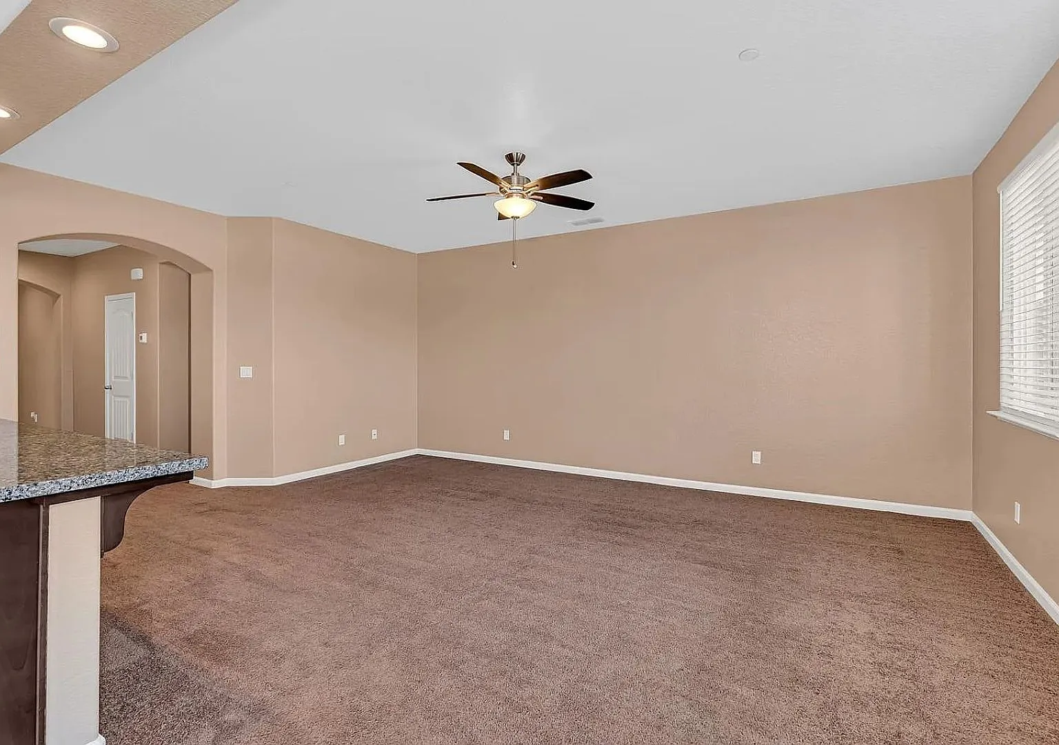 Beautiful 3 Bedroom 2 Bath Home For Rent - Landscaper Included! — Photo 3