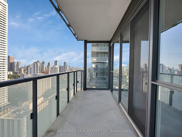 15 Grenville St #2609 — Photo 26