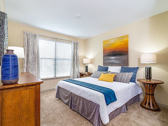 Commodious Bedroom - Millenia 700