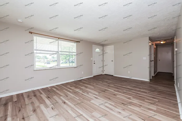 3 bed, 1.5 bath, 1404 sqft, $1,680 — Photo 4