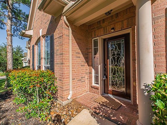 3rd image of 95 S French Oaks Cir