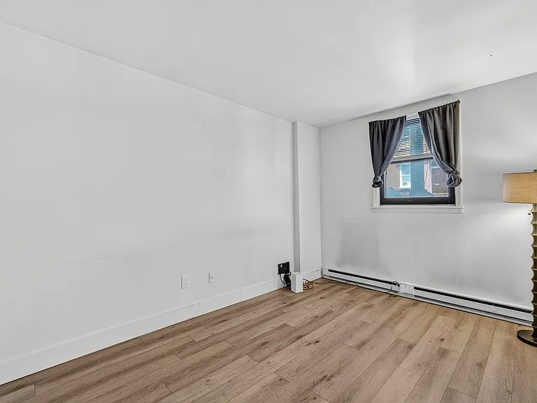 129 Franklin St #A5 — Photo 12