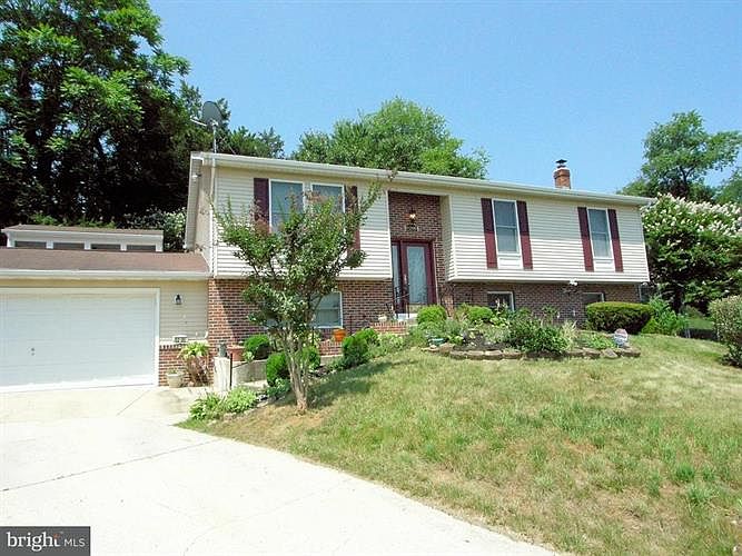 1st image of 8200 Selkirk Ct