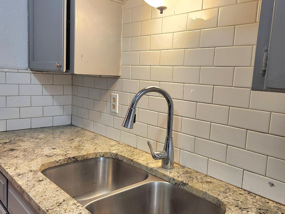 1st image of 3727 Hulen Park Cir