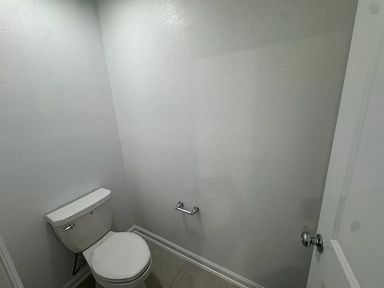 1516 Loxley Trl — Photo 10