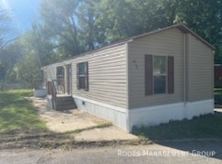 3637 SE 6th St LOT W18, Topeka, KS 66607
