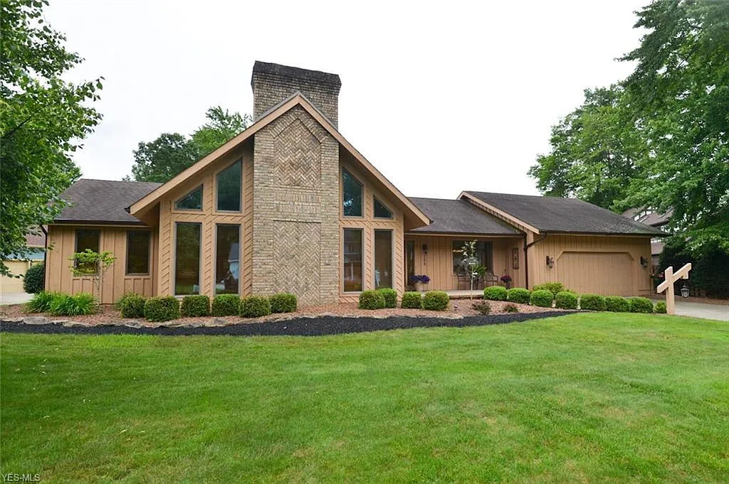 156 Diamond Way photo 1