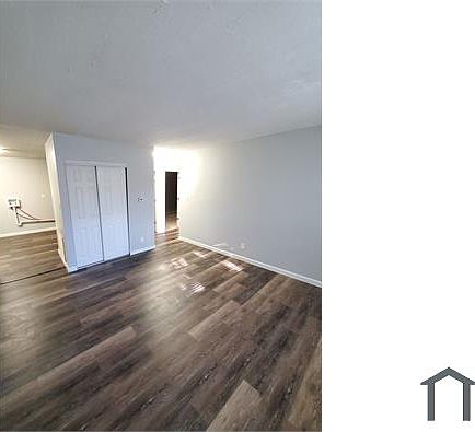 4th image of 2800 E 9th Ave #A