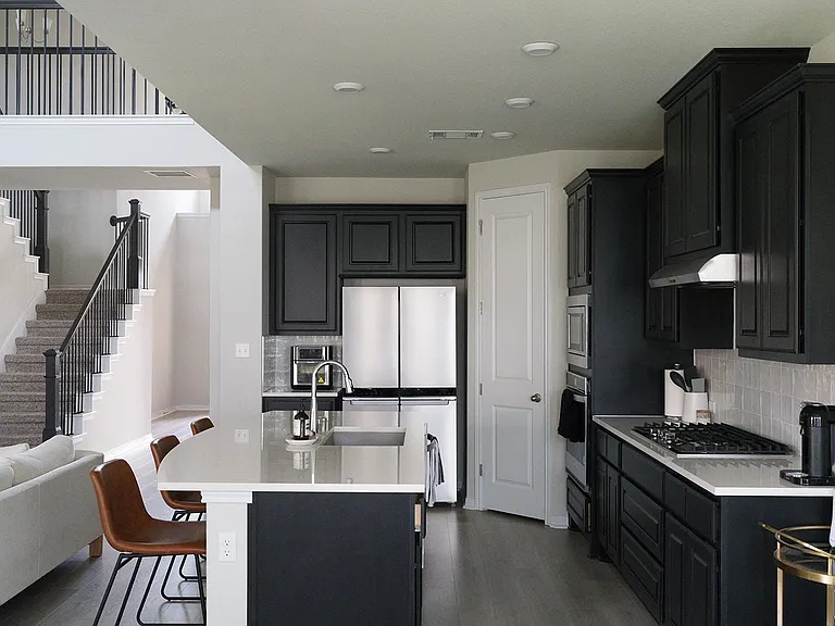290 Left Fork Dr — Photo 3