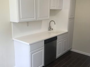 300 East St APT 4, Winters, CA 95694