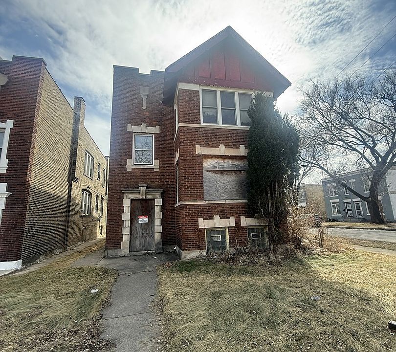 1st image of 159 W 74th St