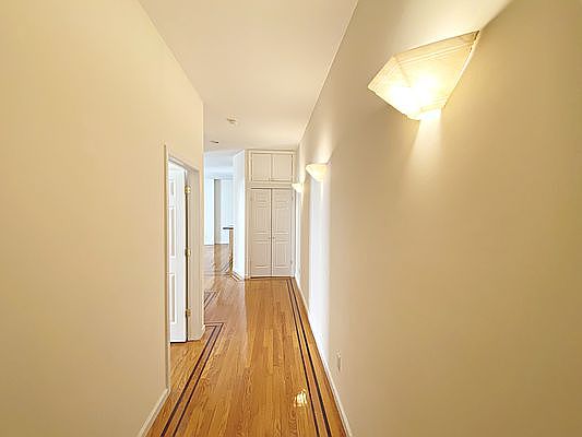 4th image of 210 W 94th St APT 7E