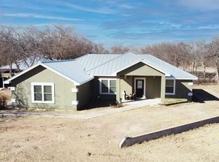 92 Oconnell Rd, Quemado, TX 78877