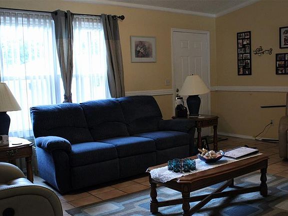 3rd image of 507 Cardinal Dr