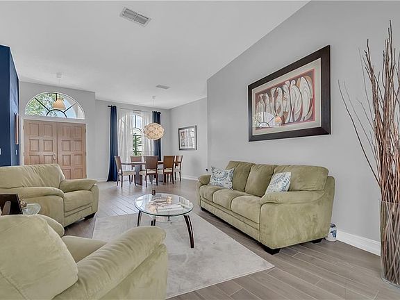 5th image of 2225 Blossomwood Dr